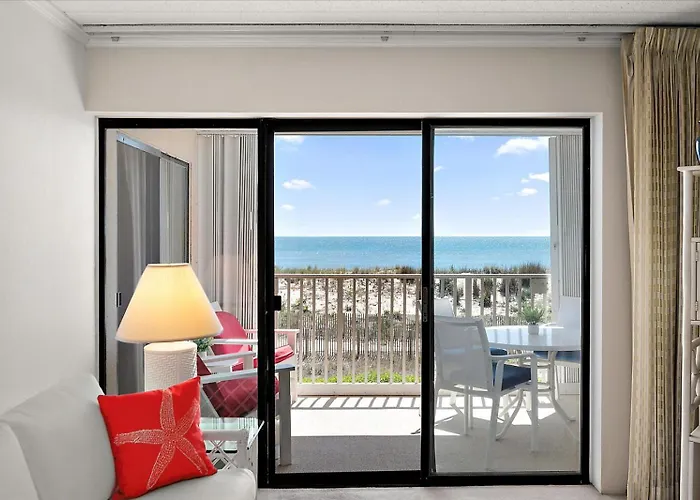 Relax In Charming 2 Bedroom Ocean Front Condo! Holiday home Ocean City