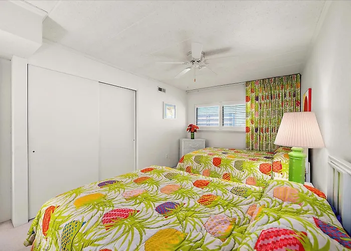 Holiday home Relax In Charming 2 Bedroom Ocean Front Condo! Ocean City