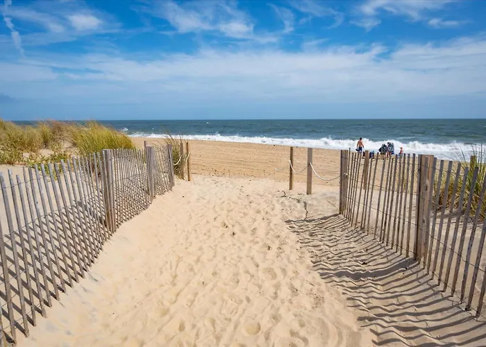 Relax In Charming 2 Bedroom Ocean Front Condo! * Ocean City